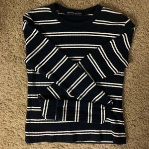 Long sleeve crop top